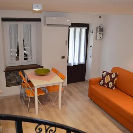 Casa Momo
